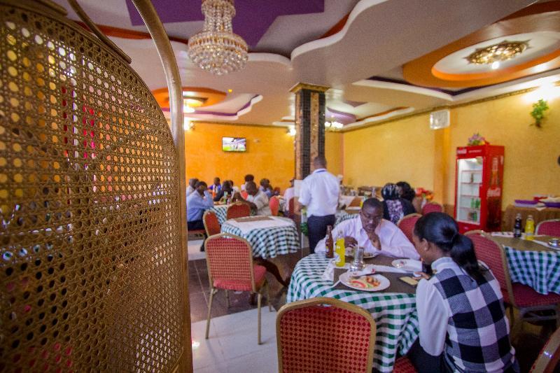 Grande Hotel Isiolo エクステリア 写真