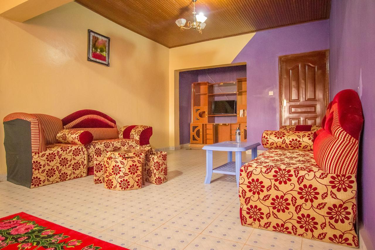 Grande Hotel Isiolo エクステリア 写真