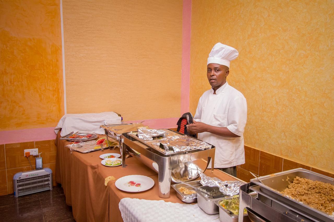 Grande Hotel Isiolo エクステリア 写真